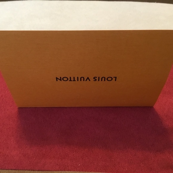 Louis Vuitton Receipt Envelope Card - Picture 8 of 12